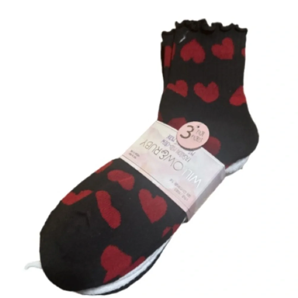 Willow & Ruby  Socks with Red Hearts 3 pack